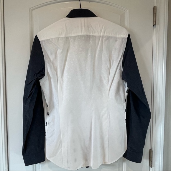 Robert Graham - Skull & Crossbones SoCal Sports Dress Button Down Shirt - Medium - Picture 11 of 16